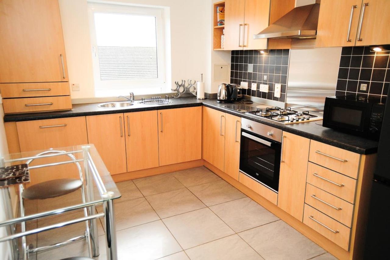 New Glasgow Family Home - Private Parking Екстер'єр фото